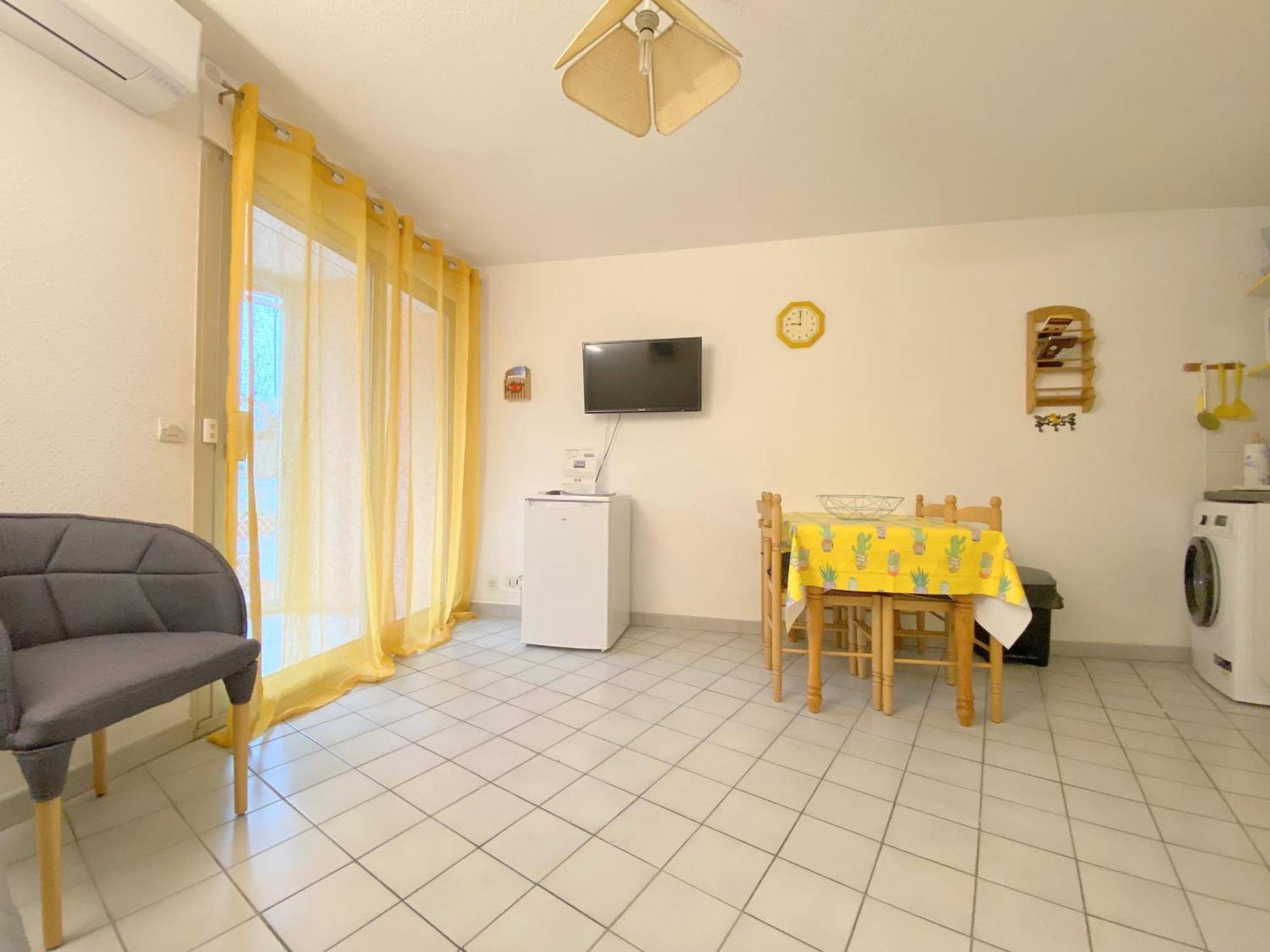 Sol-Y-Days Mathilde, Agreable Appartement En Rez-De-Jardin Avec Parking Et Un Acces Direct A La Plage Le Grau-du-Roi Ngoại thất bức ảnh